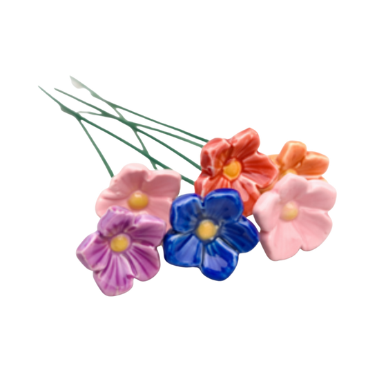 Floare mini din ceramică în formă de pâlnie 2,5 cm – decor floral colorat