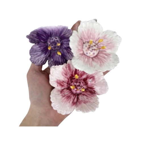 Hibiscus din ceramică cu pistil 7–8 cm – floare decorativă premium